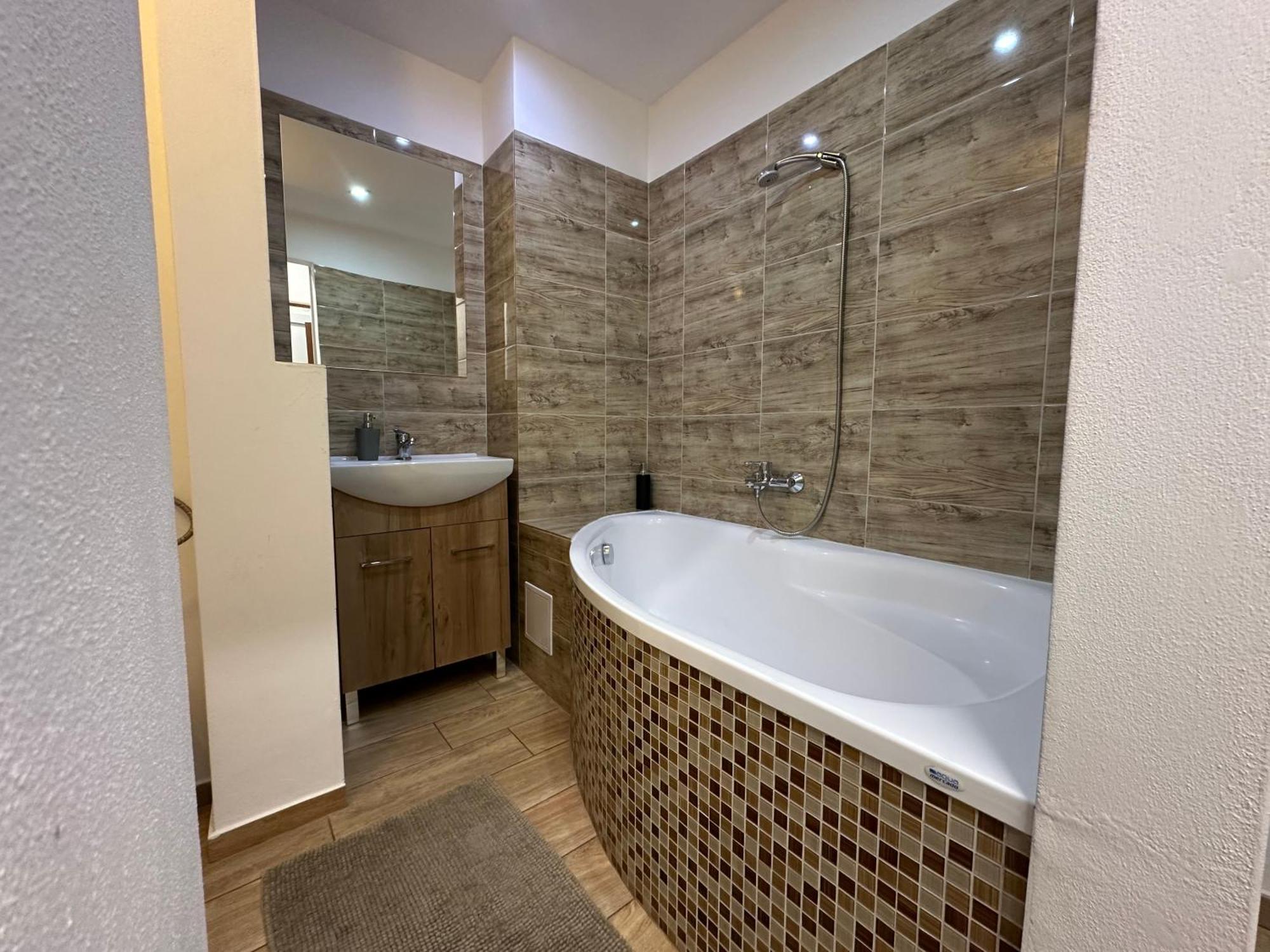Apartman Bb-Centrum1 Банска-Бистрица Экстерьер фото